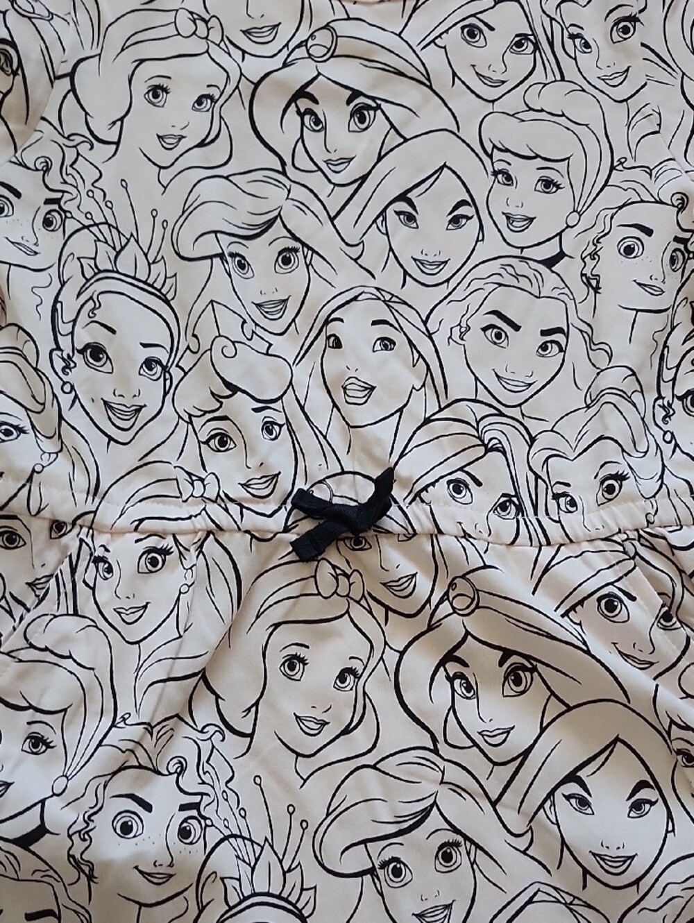 Amazon Essentials Disney Princess Sketch Dress L NWOT - Picture 4 of 11